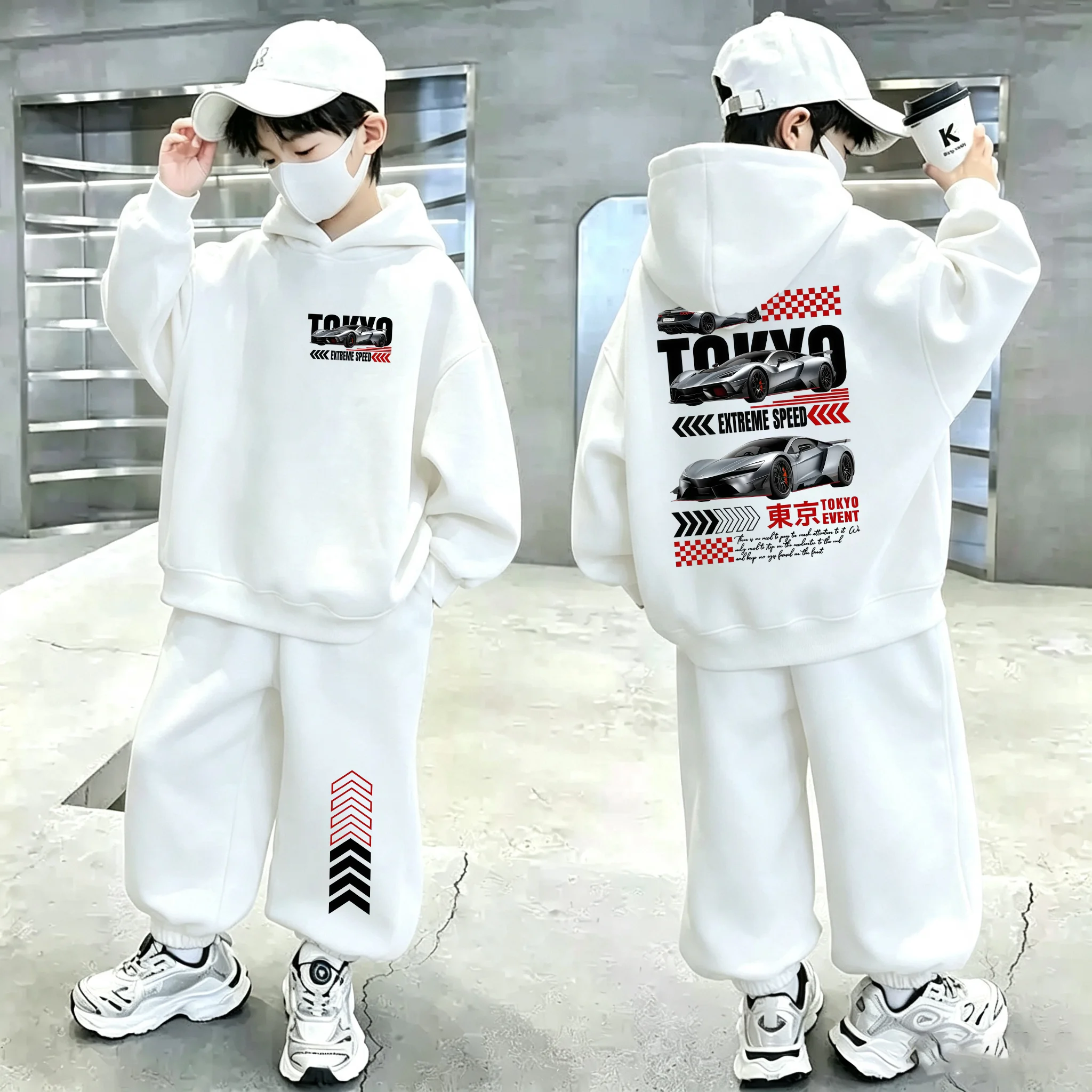 Boy's two-piece racing caped sports outfit - Children's long-sleeved hooded sweatshirt with shorts - Sports wear set