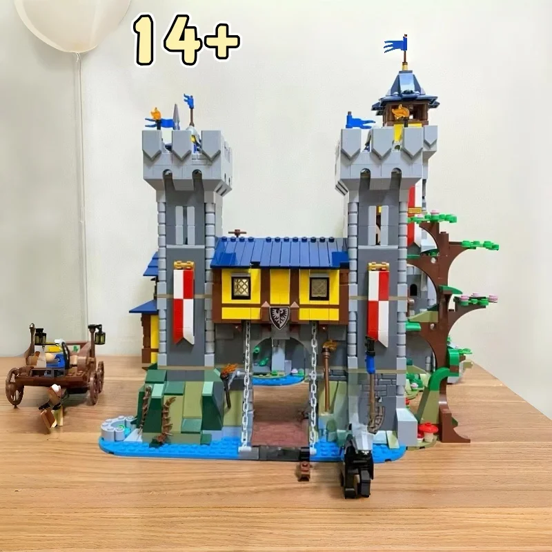 2024 Cadeaux de fête Château médiéval trois en un compatible avec 31120 cadeaux de Noël et d'anniversaire pour adultes et enfants