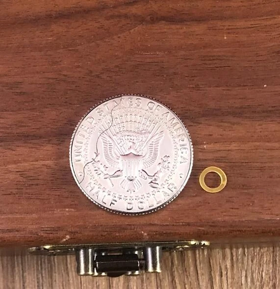 عملة زعنفة مغناطيسية مضحكة على شكل فراشة (نصف دولار) خدع سحرية ملحقات الساحر دعائم قريبة للتحايل تظهر ماجيا