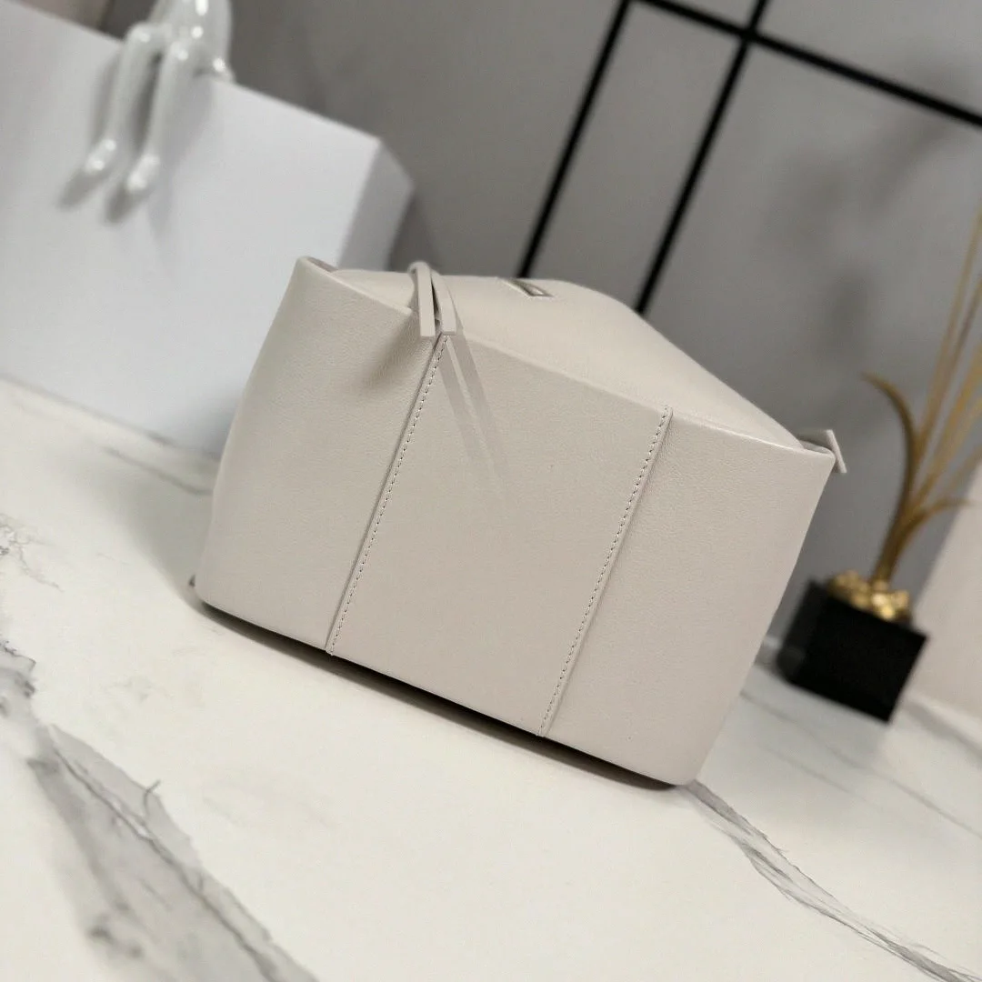 Minimalist Off White Mini Drawstring Bucket Bag Ladies Grained Leather Crossbody Purse