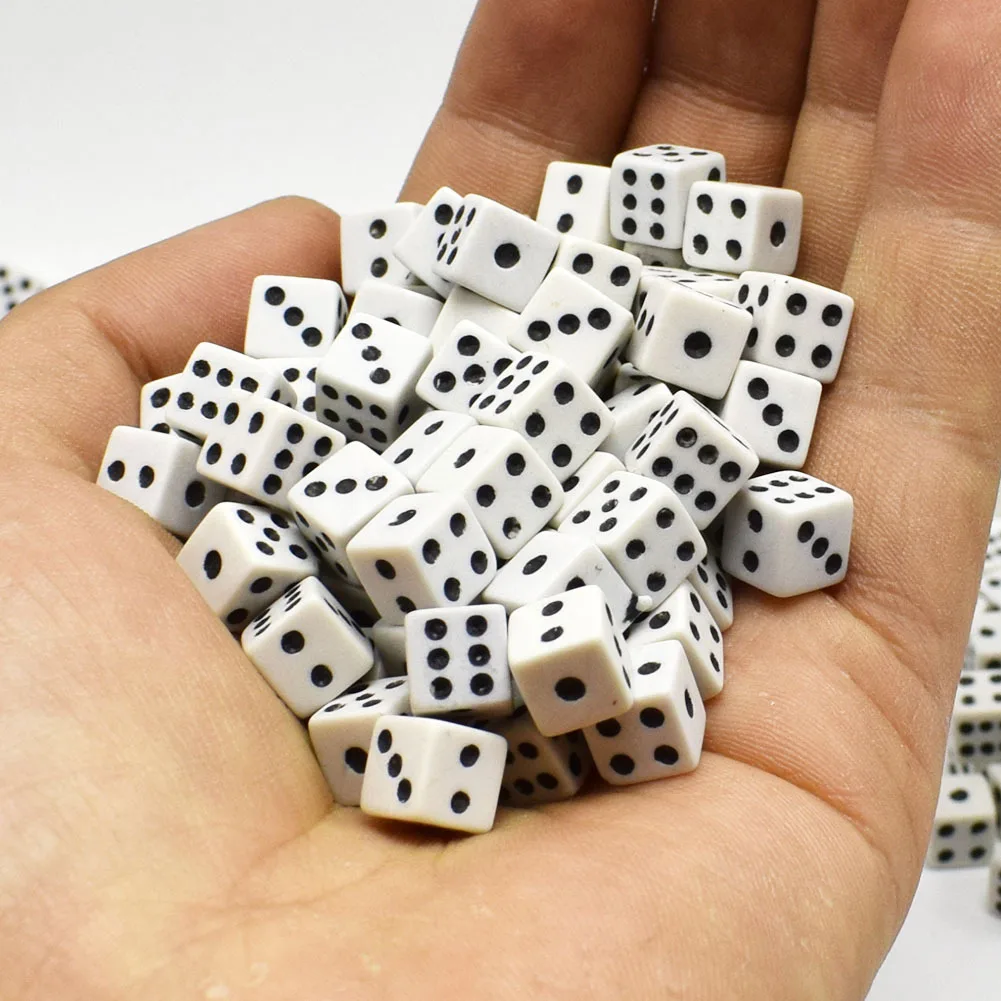 10Pcs/Lot Mini Dice 8*8*8MM Plastic White Game Dice Standard Six Sides Decider Magic Prop Birthday Party Board Game Toys