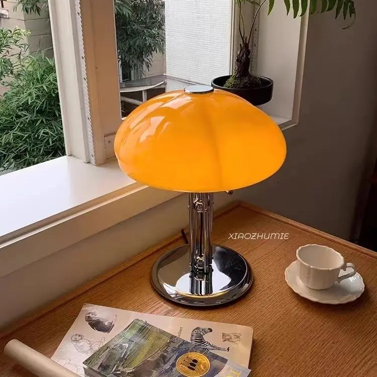 

Vintage Bauhaus Bedroom Mushroom Desk Lamp Advanced Charging Bedhead Designer Pumpkin Desk Lamp