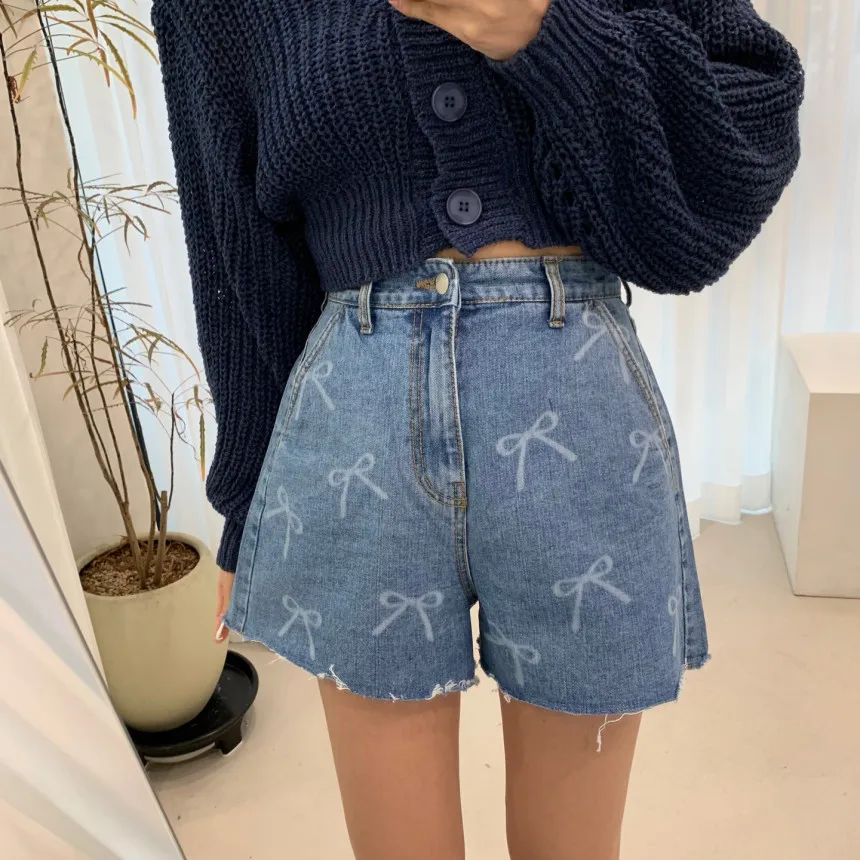 New 2024 Summer Denim Shorts For Women High Waist Printed Burrs Streetwear Mini Shorts Women Blue Color Jeans Short Hot Sale