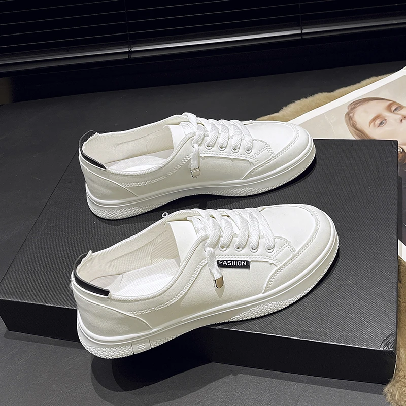 2025 الربيع والخريف أحذية رياضية نسائية جديدة أحذية مفلكنة أحذية مسطحة مريحة بلون حذاء كاجوال