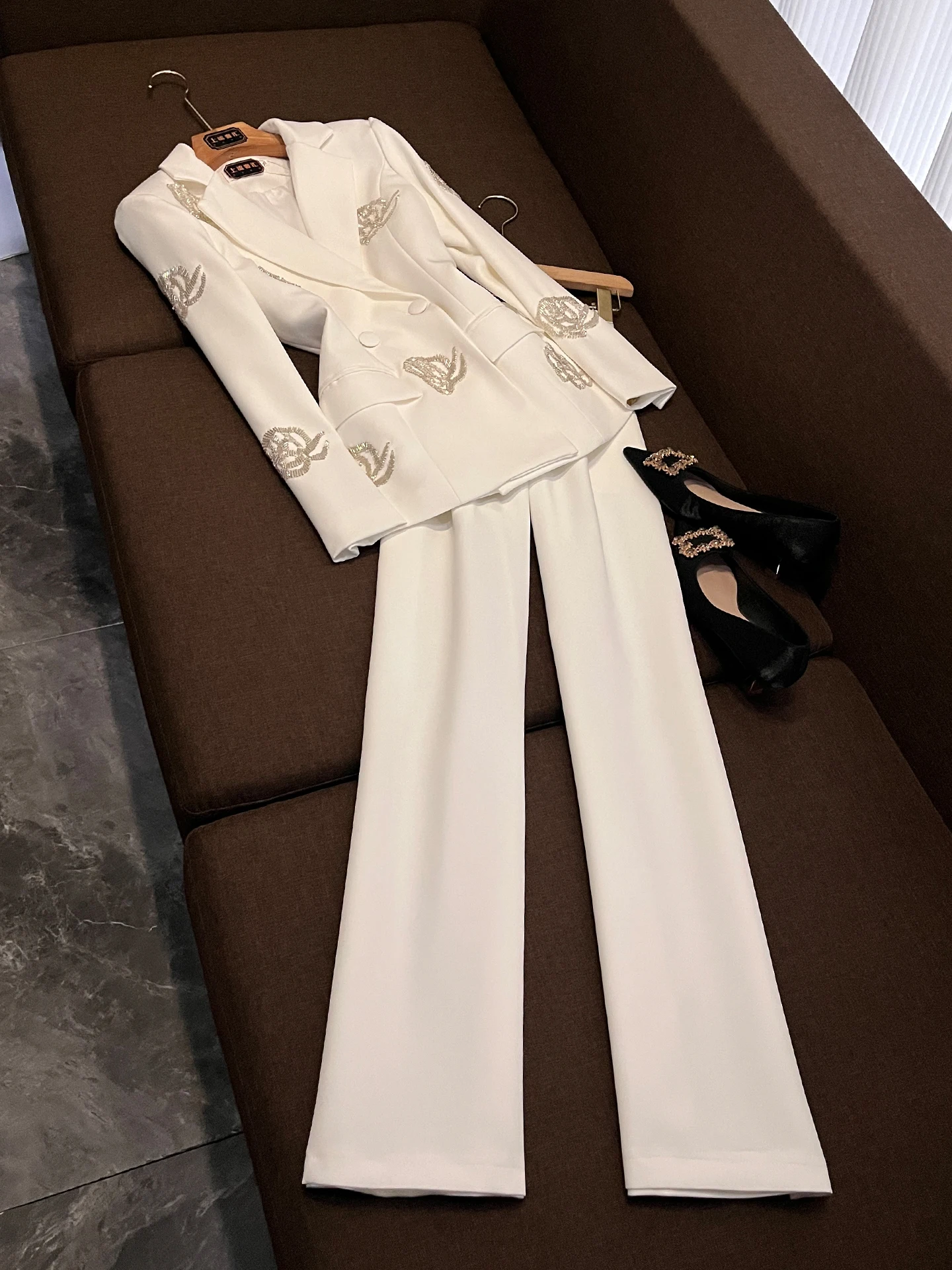 

Ele 2026 New Sle Women's Suit Set Heavy Embellied High Waist Slimming Two-Piece Diamond Embellied OK355