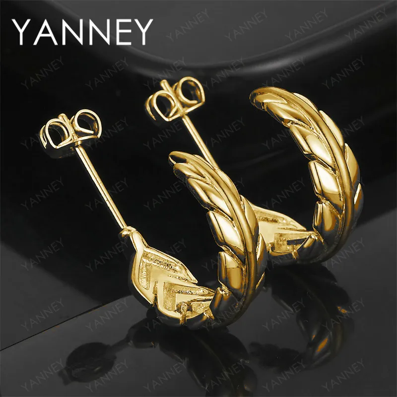 

Charm 925 Sterling Silver 18K Gold Exquisite Round Feather Stud Earrings Women's Engagement Jewelry Fashion Gift Party