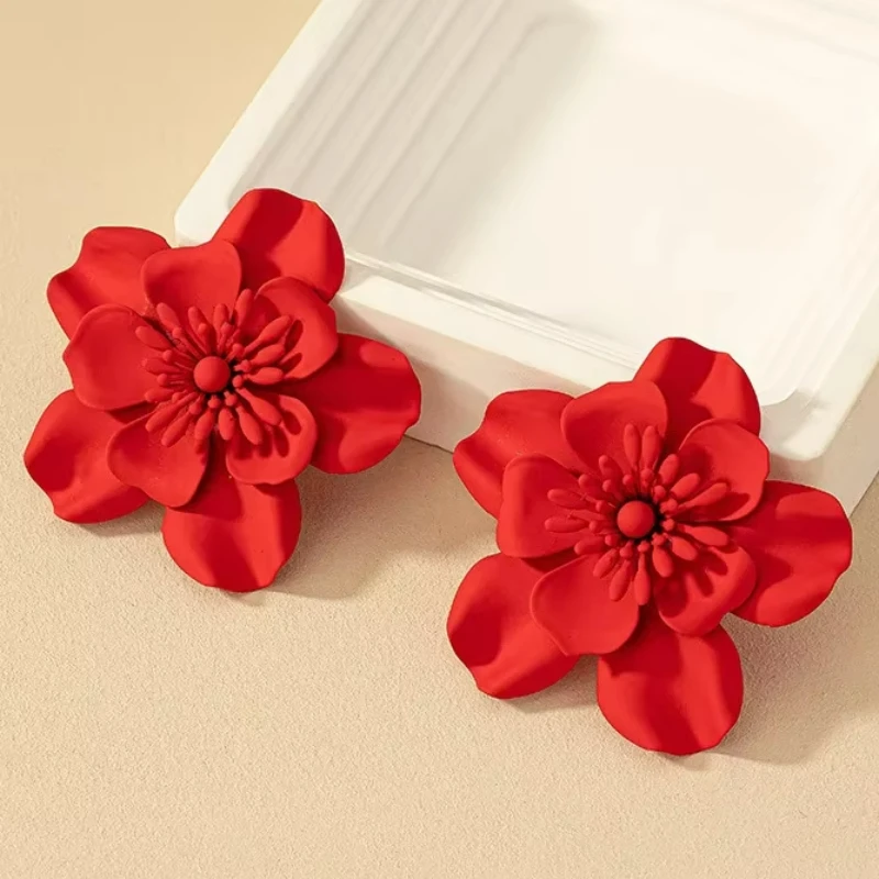 Ins 스타일 패션 복고풍 꽃 귀걸이 여성 틈새 디자인 감각 달콤한 작은 신선한 스터드 귀걸이 도매