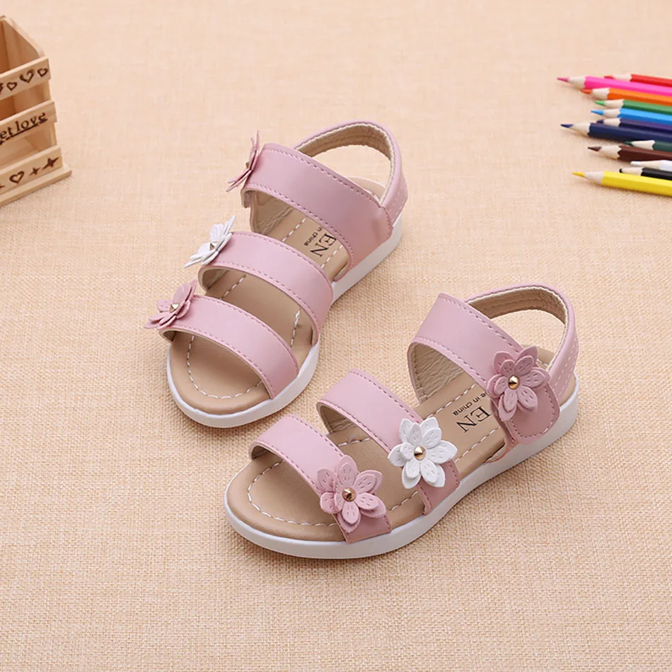 Little Girls Summer Casual Sandal Three Flower Detail New Kids Roman Beach Shoes Stylish Beach Experience for Children Adventure