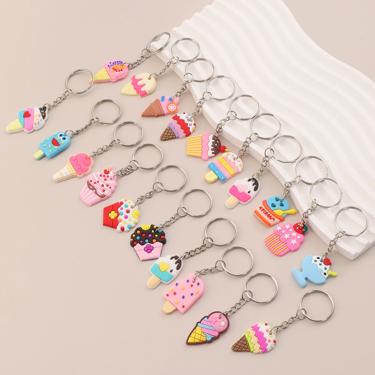 20pcs Fashion PVC Ice Cream Keychain, Cute Bag Key Accessories Pendant For Adults Party Favors Gift Easter