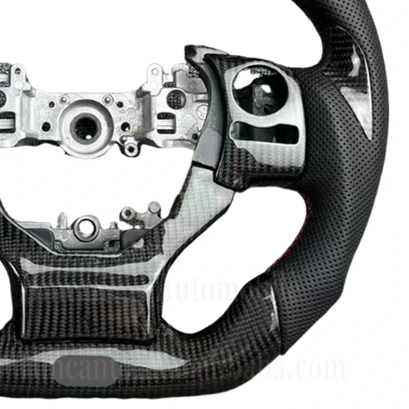 Marchio di allineamento multicolore alla moda in pelle traforata in fibra di carbonio per volante Lexus GS500 LX600 LX570 CT200 IS250