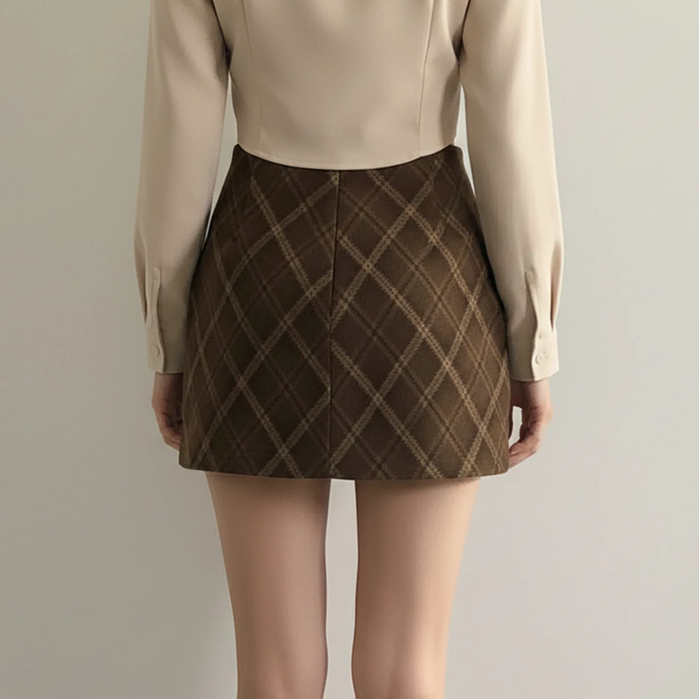High-waisted Plaid Skirt Women's Autumn and Winter New Retro Plaid Hip Short Skirt A-shaped Skirt