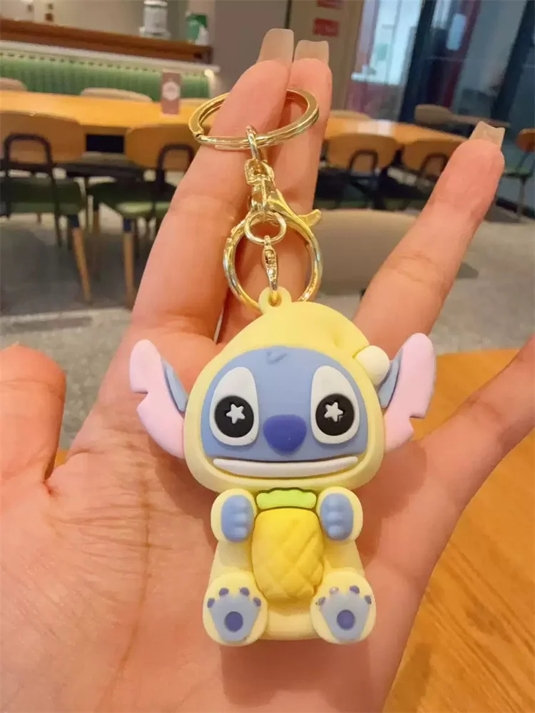 Boîte aveugle Disney Stitch, 1 pièce, Figurines portables tendance, sacs à la mode, accessoires, porte-clés, cadeaux de vacances, décorations suspendues