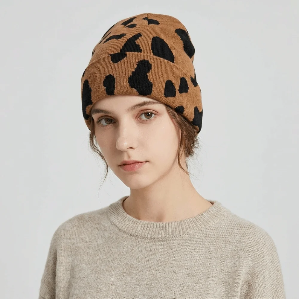 Versatile Thickened Cow Pattern Knitted Hat Ear Protection Keep Warm Pullover Hat Elastic Windproof Winter Beanie Hat Autumn