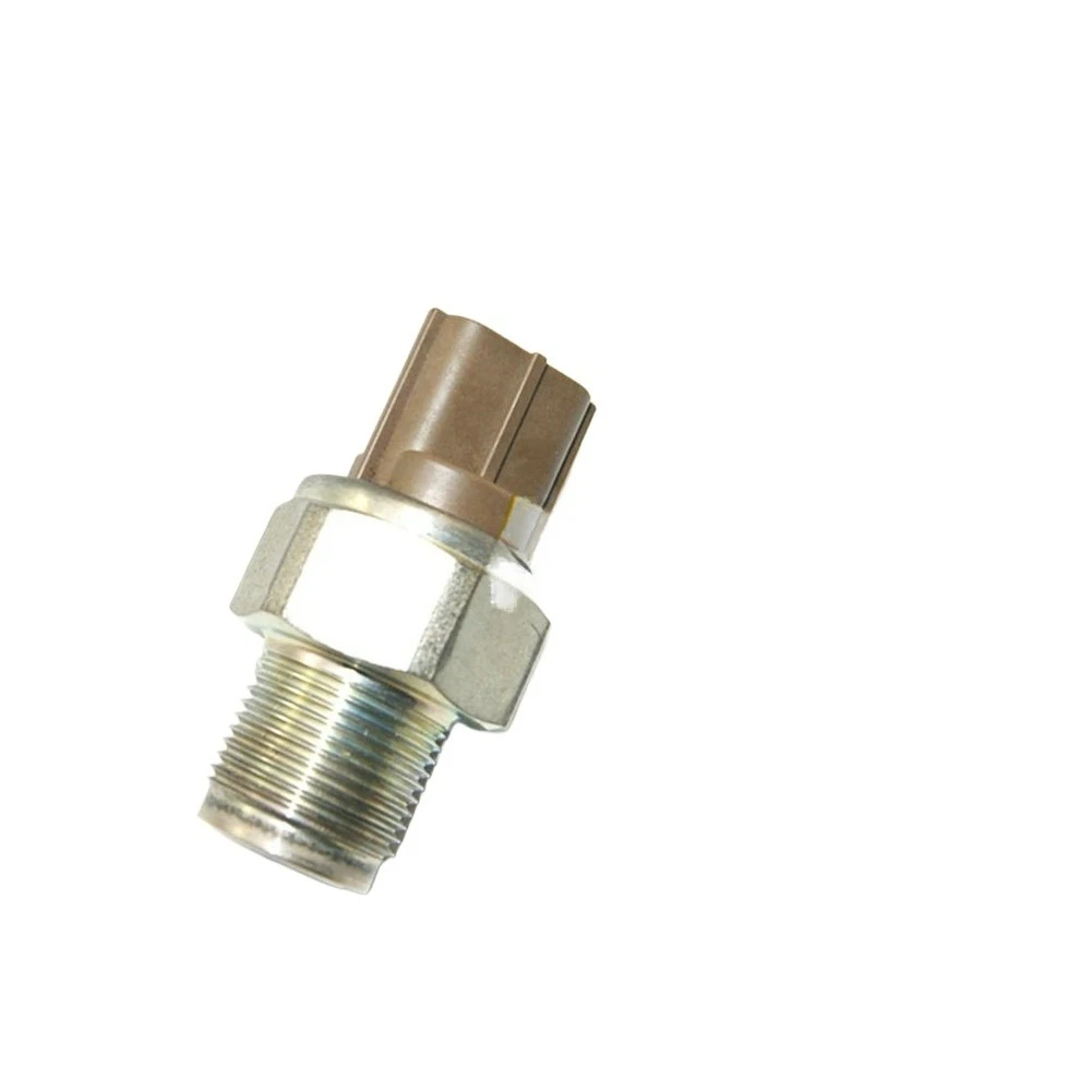 

RE523811 Датчик давления впрыска топлива для John Deere 6110M 6120M 8130 8225R 8230 7180 7250 8100 8200 8130 8225R 8230 8235