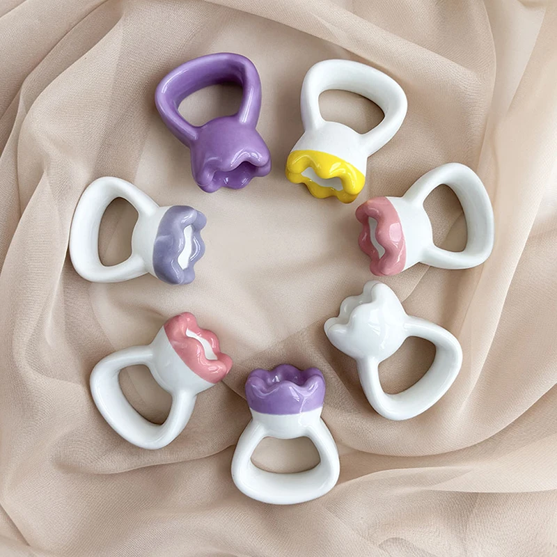 

Ceramic Gua Sha Massage Plate Ring Shape Skin Tightening Compact Ergonomic Guasha Board for Face Head Shoulder Knee