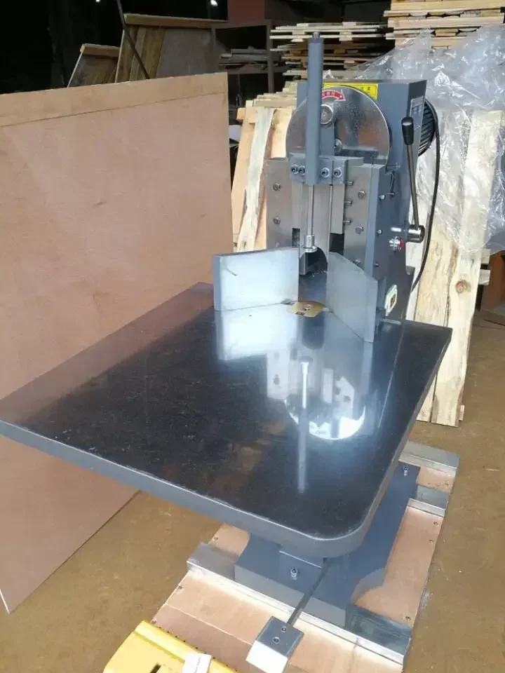 เครื่องเจาะมุมกระดาษแบบข้ามพรมแดน OEM รุ่น Warrior ขนาด 2 มม. รุ่น Deluxe