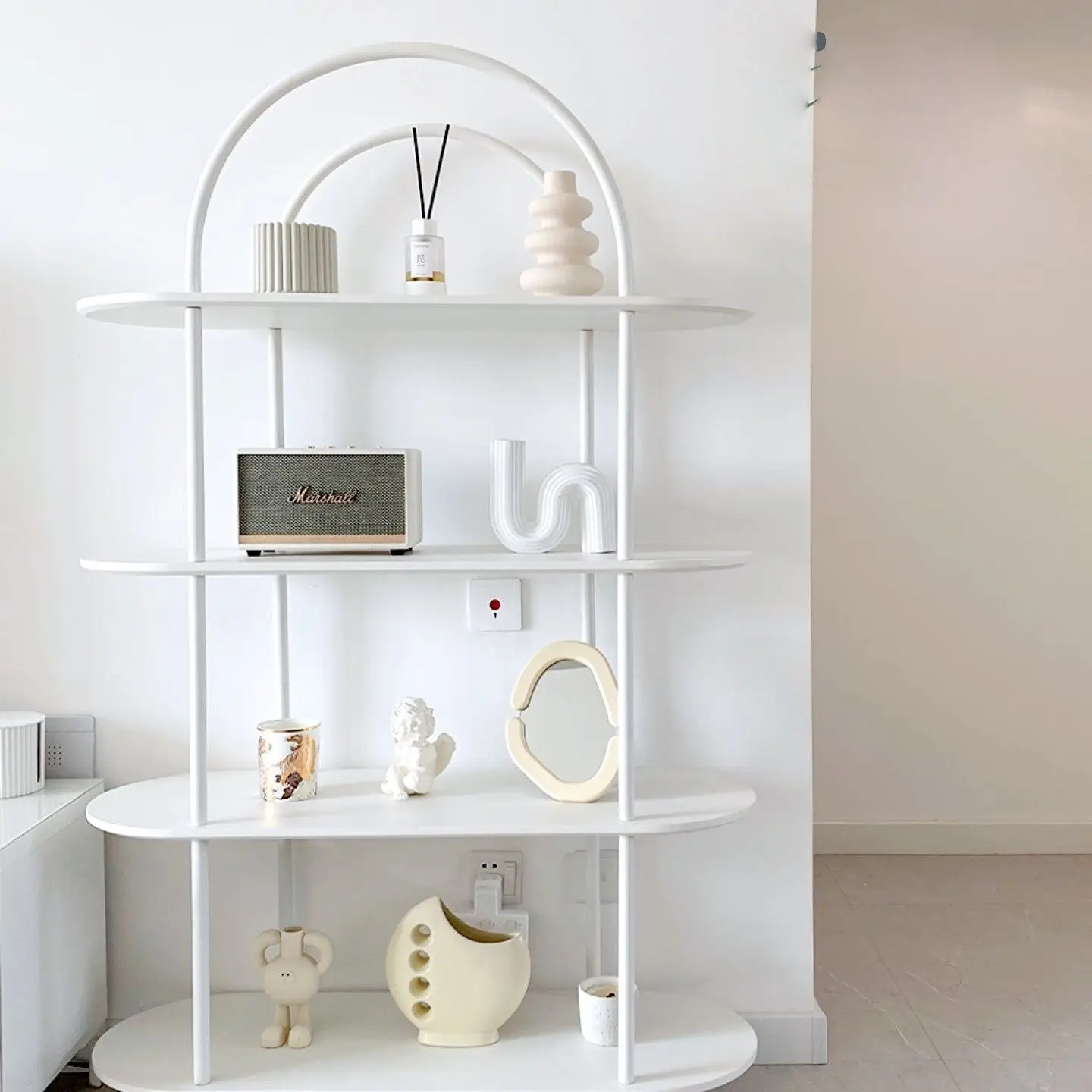 

Multi-layer Nail Display Rack Desktop Fingernail Sample Display Stand for Beauty Salon