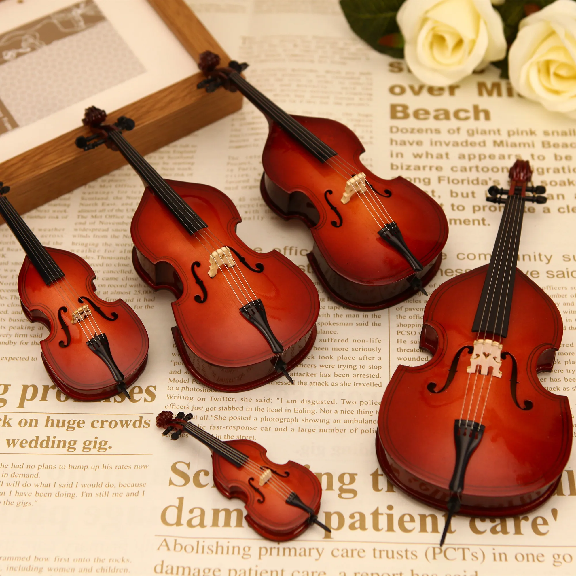 Mini Double Bass Miniature Contrabass Wooden Musical Instruments Collection Decorative Ornaments Model Display