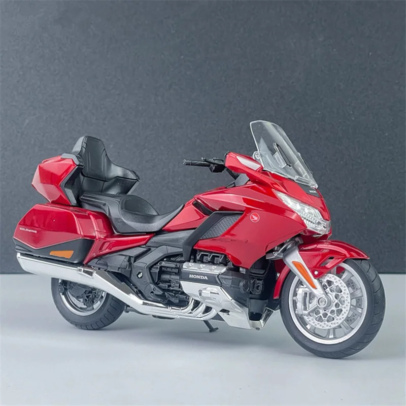 

1:9 HONDA Gold Wing GL1800 Alloy Sports Motorcycle Model Diecast Metal Street Touring Motorcycle Model Sound Light Kids Toy Gift