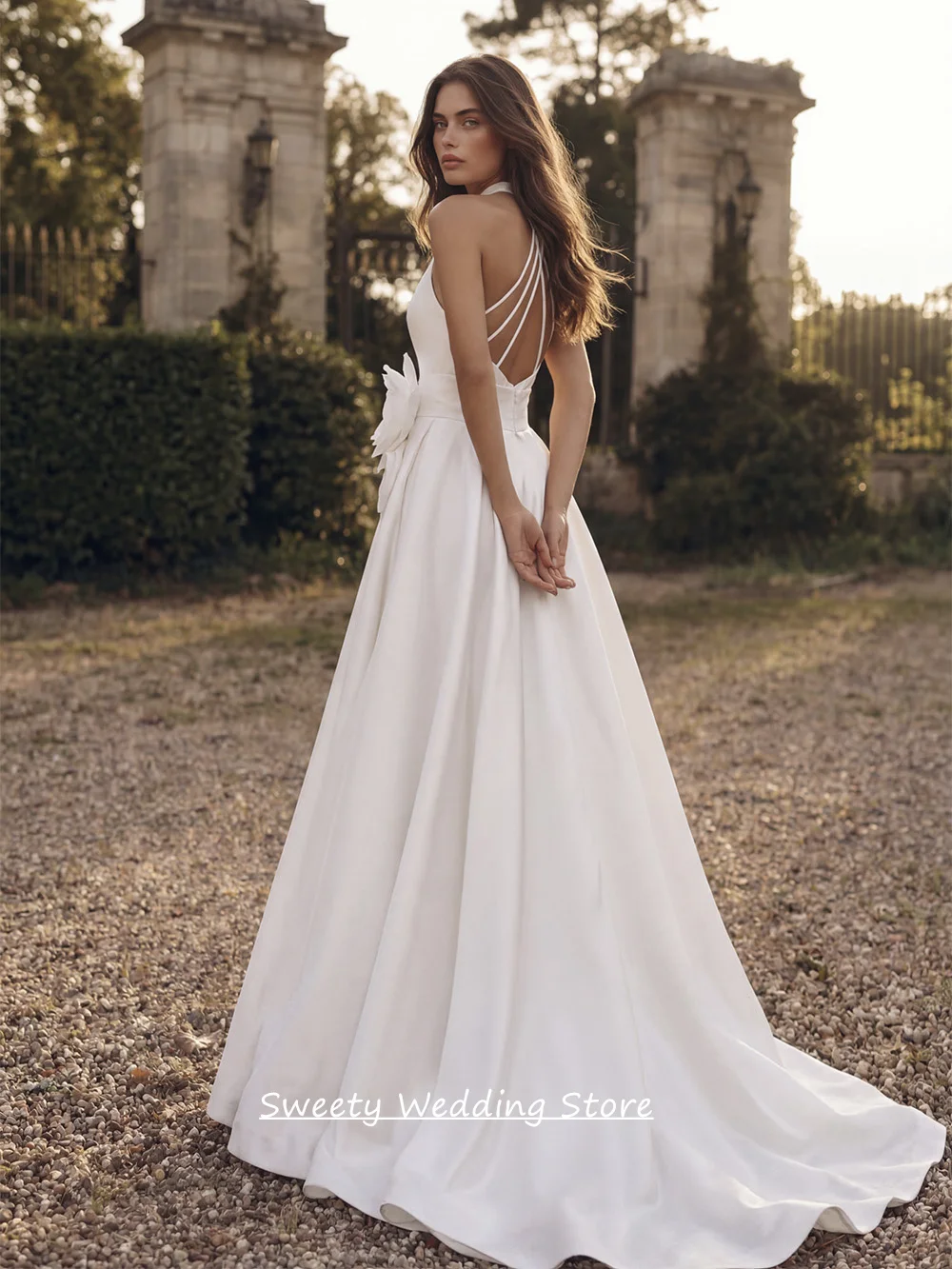 New Wedding Dress for Bride 2026 Customized Halter Sleeveless Flowers A Line Sweep Train Bridal Gown Vestido De Noiva