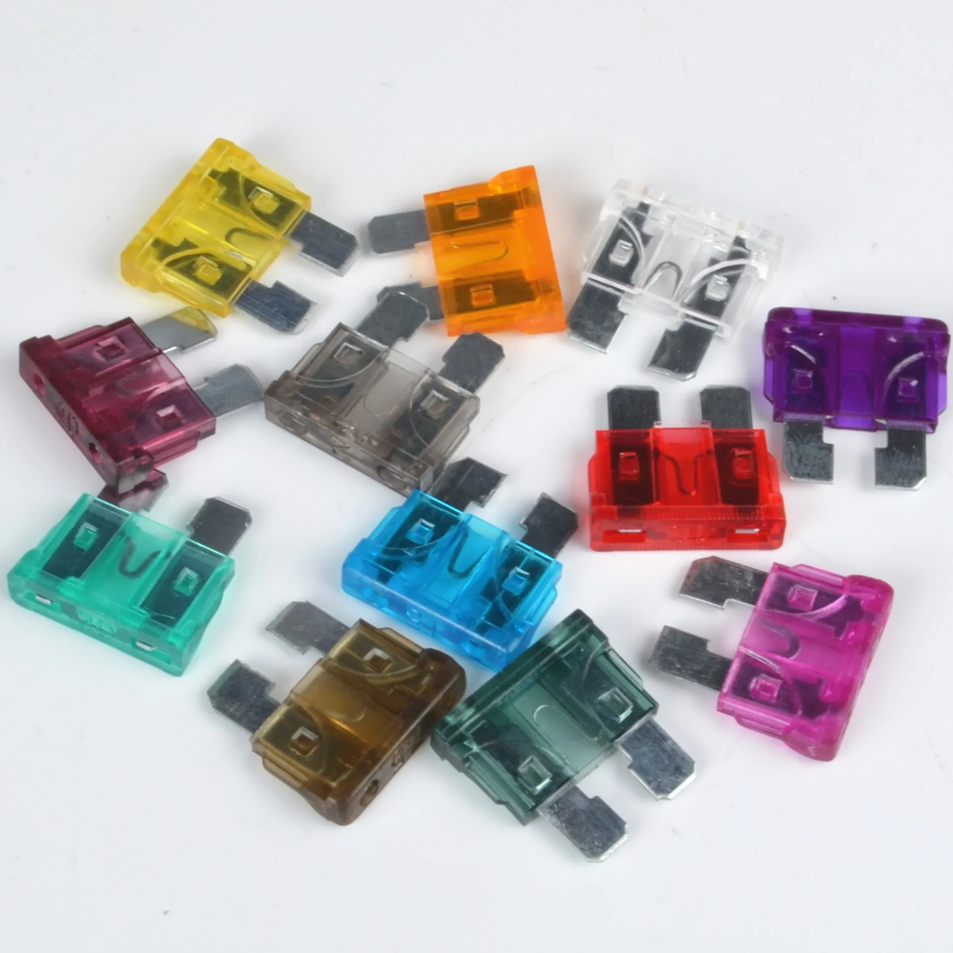 

100Pcs Profile Medium Size Blade Type Car Fuse Assortment 2/3/5/7.5/10/15/20/25/30/35/40/45/50A Auto Car Truck Fuse Set