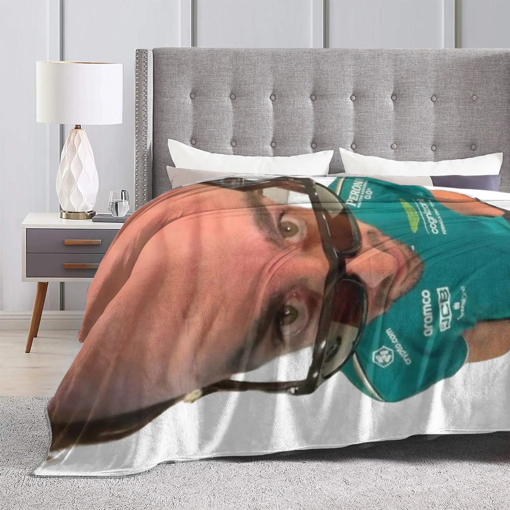 بطانية Fernandos Alonsos عالية الجودة، بطانية رمي دافئة للغاية، مفرش سرير شتوي للأولاد والبنات في الهواء الطلق في الشارع