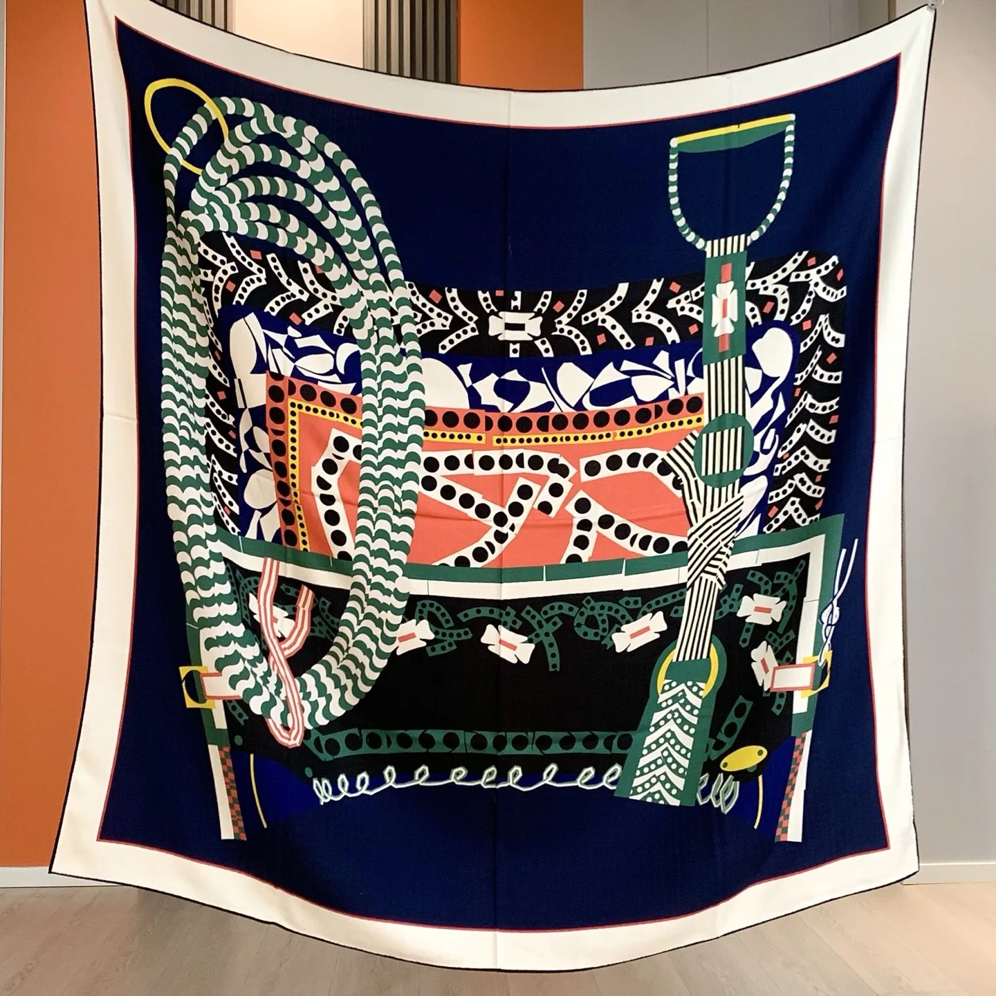 وشاح حريري جديد للخريف والشتاء 70% صوف 30% للنساء - تصميم فاخر، عصري ودافئ، شال كبير، غطاء للرأس، 135*135 سم