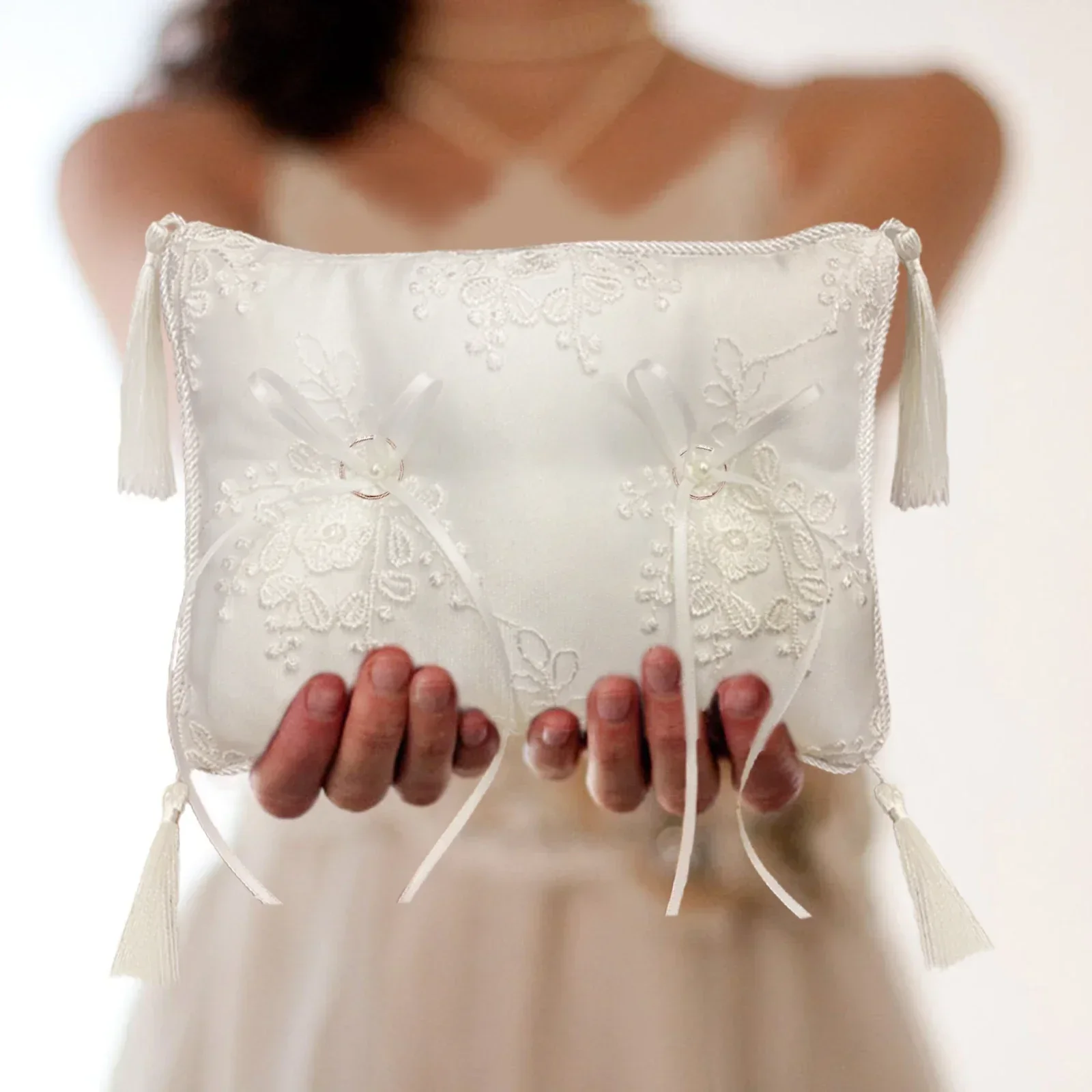 Ring Cushion Satin Filled Silk Cotton Rings Pallet Double Heart Fringe Pillow Romantic European For Wedding Party Ceremony