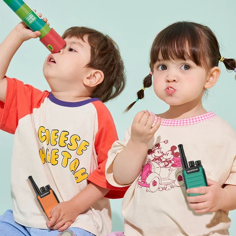 Baofeng BF-V8 جهاز اتصال لاسلكي صغير 5 واط طويل المدى UHF 400 ~ 470 ميجا هرتز الاطفال اتجاهين راديو نوع-C تهمة للأطفال هدية عيد ميلاد ألعاب أطفال