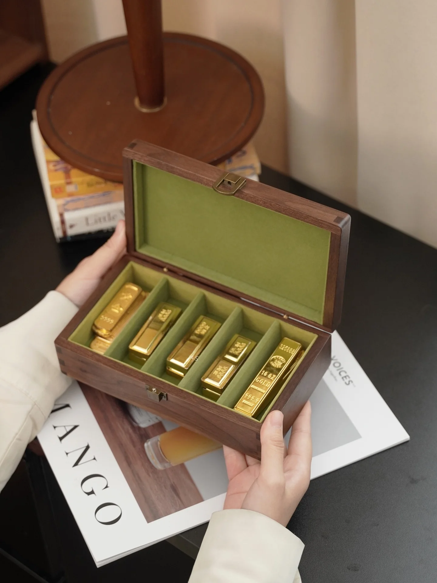 

Антиоксидантная шкатулка для хранения золотых украшений, роскошная деревянная коробка, органайзер для серебряных аксессуаров, ручная работа, винтажный стиль, для настольного использования