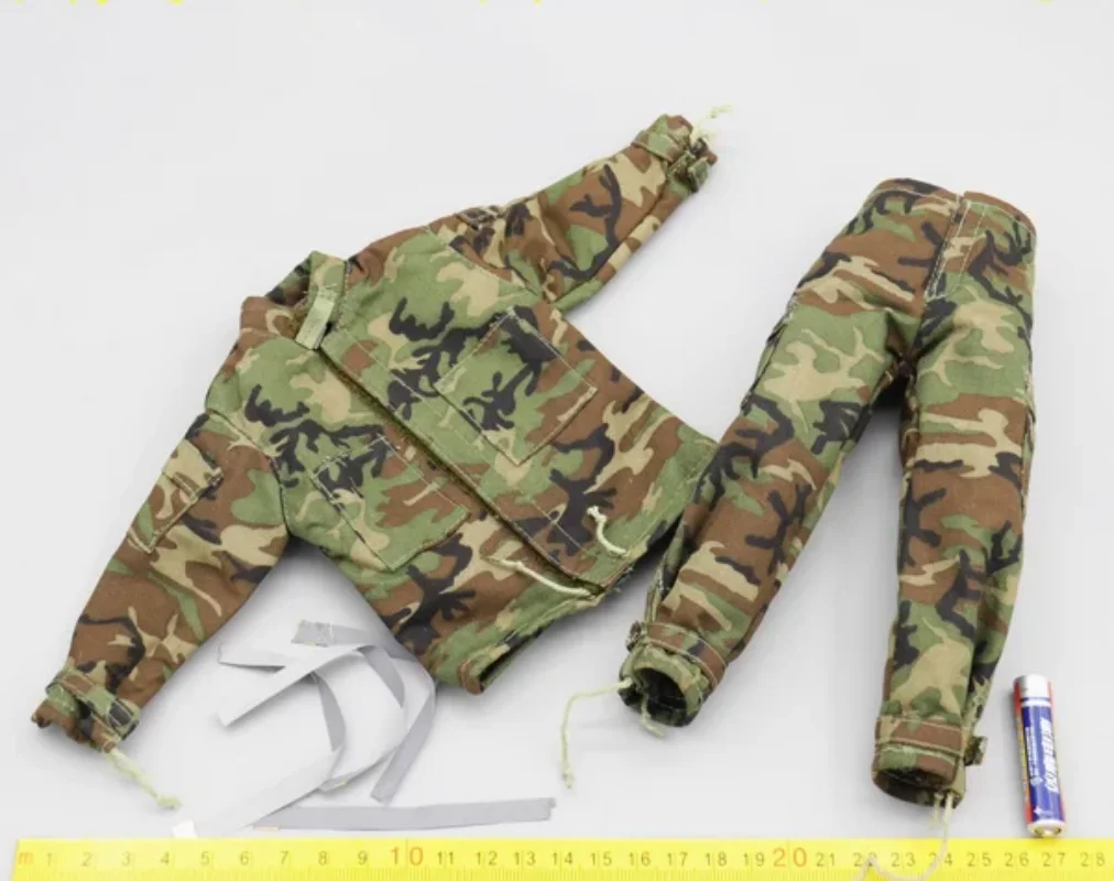 

Dragon70178 1/6 American Army Chemical Defense Corps NBC Uniform Model for12''