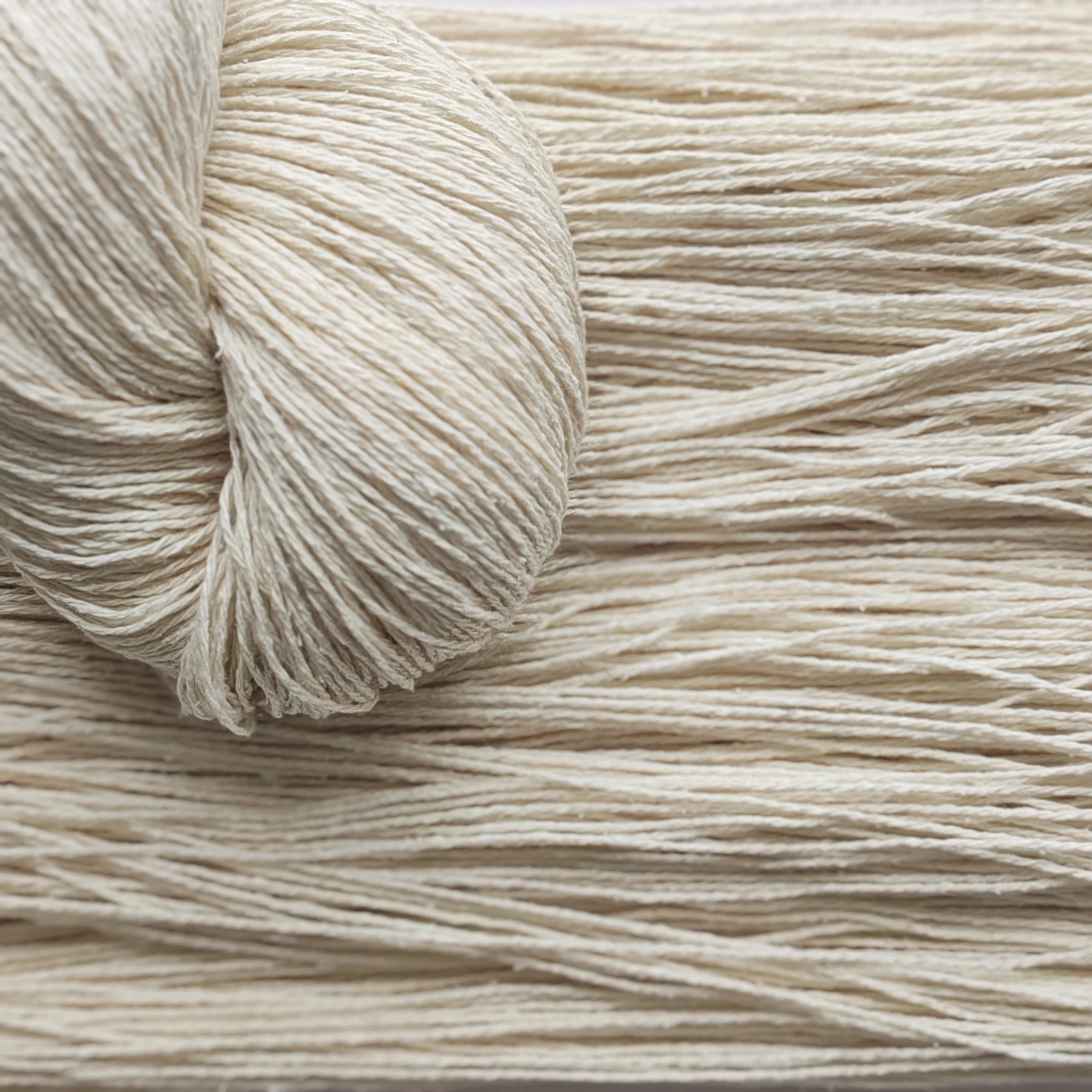 100g 100% Bourette Silk Natural Undyed Yarn 560mts/100g