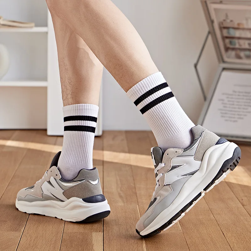 Stockings Yoga Cotton Stocks Sports Four Seasons Unisex Black and White Long Tube Accessory Yoga Sports Leisure Socks