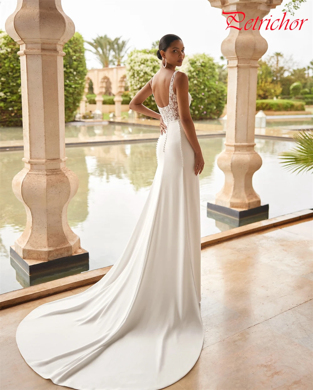 Vestido de novia de satén blanco de ensueño personalizado, vestidos de novia formales sin mangas con cuello cuadrado, vestido de novia Sexy con cola de corte recta