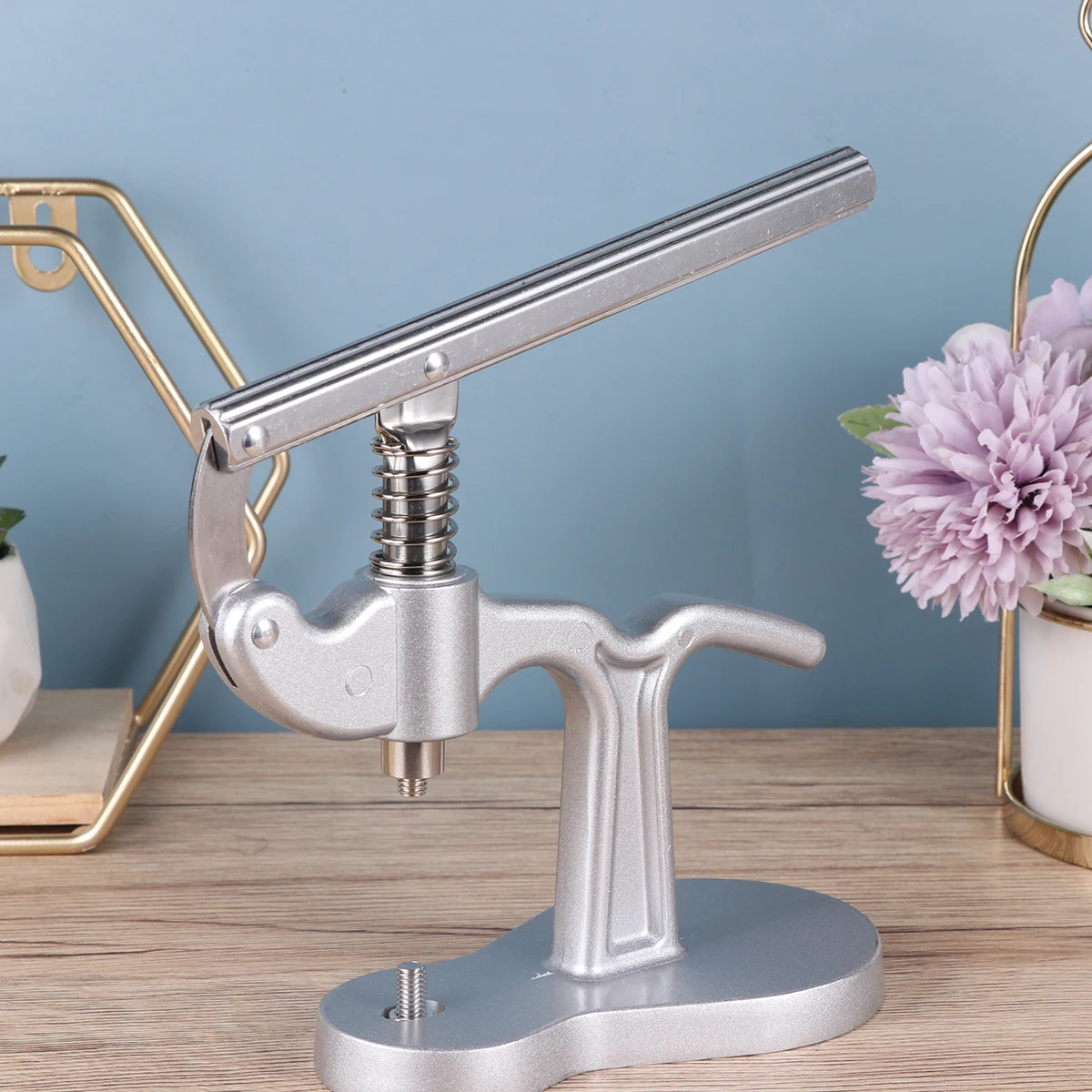 

1Pcs Watch Press Tool Sturdy Metal Press for Watchmakers Easy Off Dies No Scratch Silver Watch Case Closer