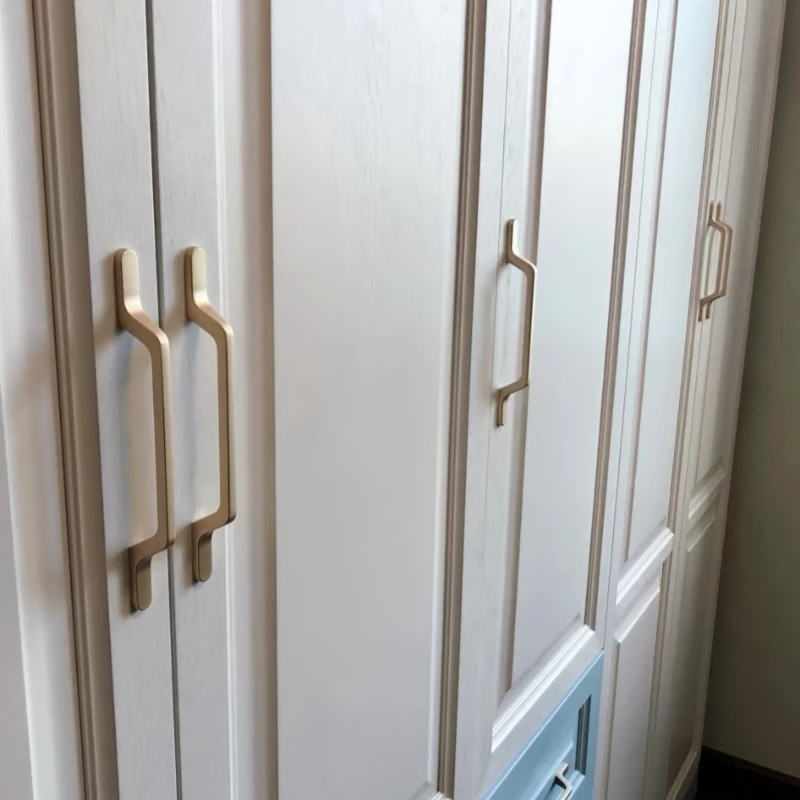 

Black door handle, cabinet door, American drawer, shoe cabinet handle, gold wardrobe handle, modern and simple
