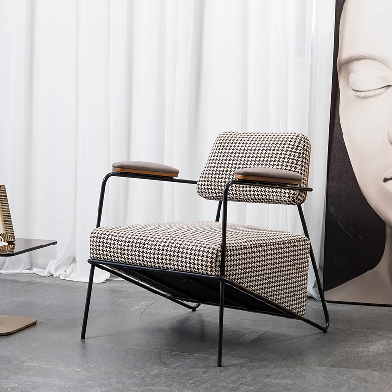 

Italian minimalist designer leisure chair light luxury single sofa chair modern creative lazy living room thousand bird grid