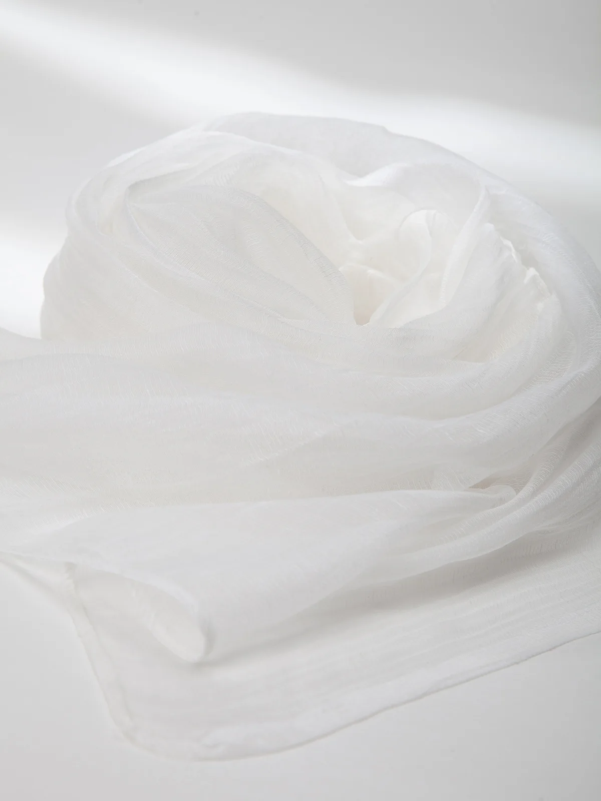 Damen-Organza-Schal, transparenter, durchsichtiger Gaze-Schal, leichter Sonnenschutz-Wickel, atmungsaktiv, modisch, für den Sommer und den Alltag – Detail 16