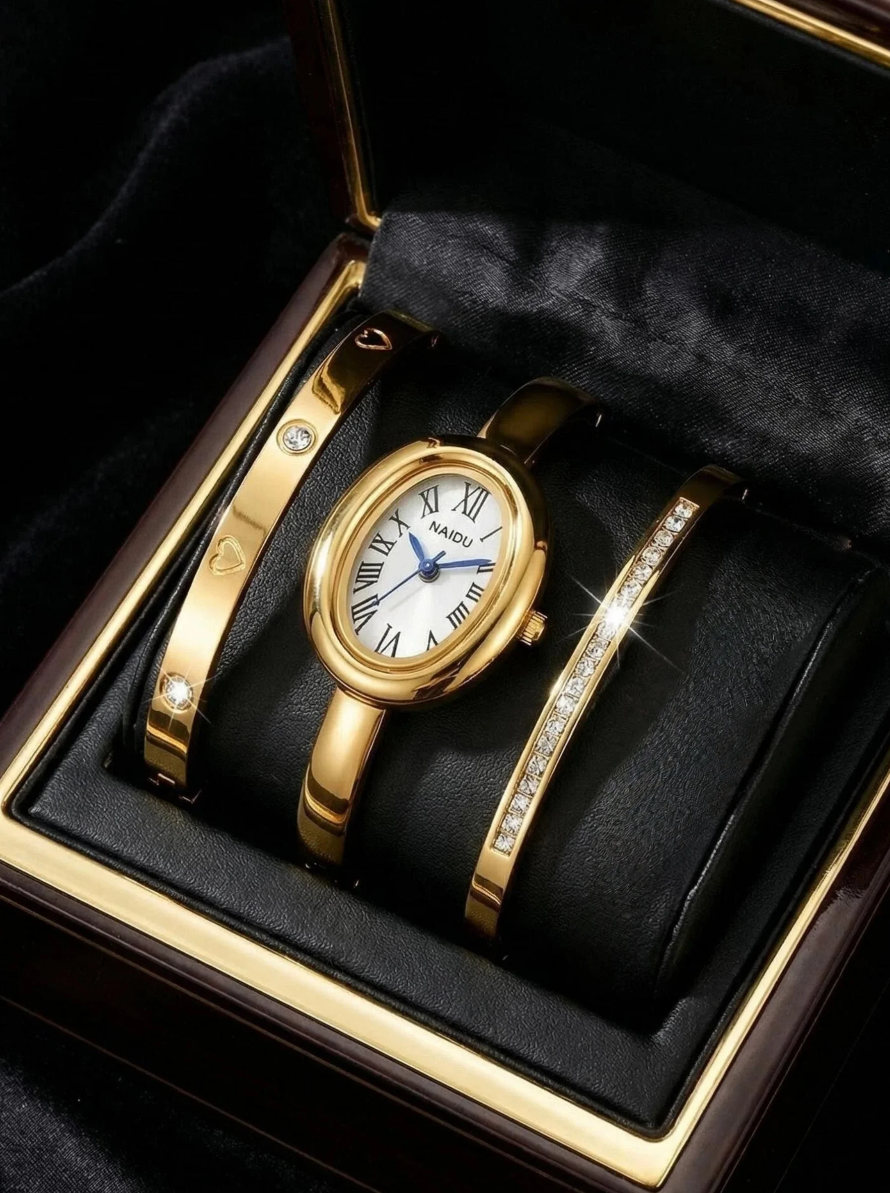 3-Piece Set of Casual, Fashionable, Versatile, Trendy and Exquisite Bracelet Watches