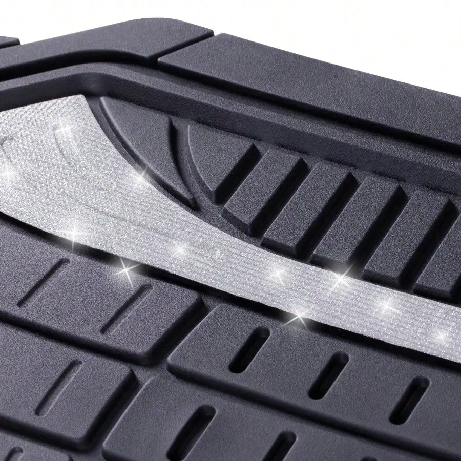 مجموعة مكونة من 4 سجادات أرضية سيارة مطاطية فضية لامعة - عالمية - تحمي أرضية سيارتك عن طريق امتصاص الانسكابات والبقع والغبار والحطام.