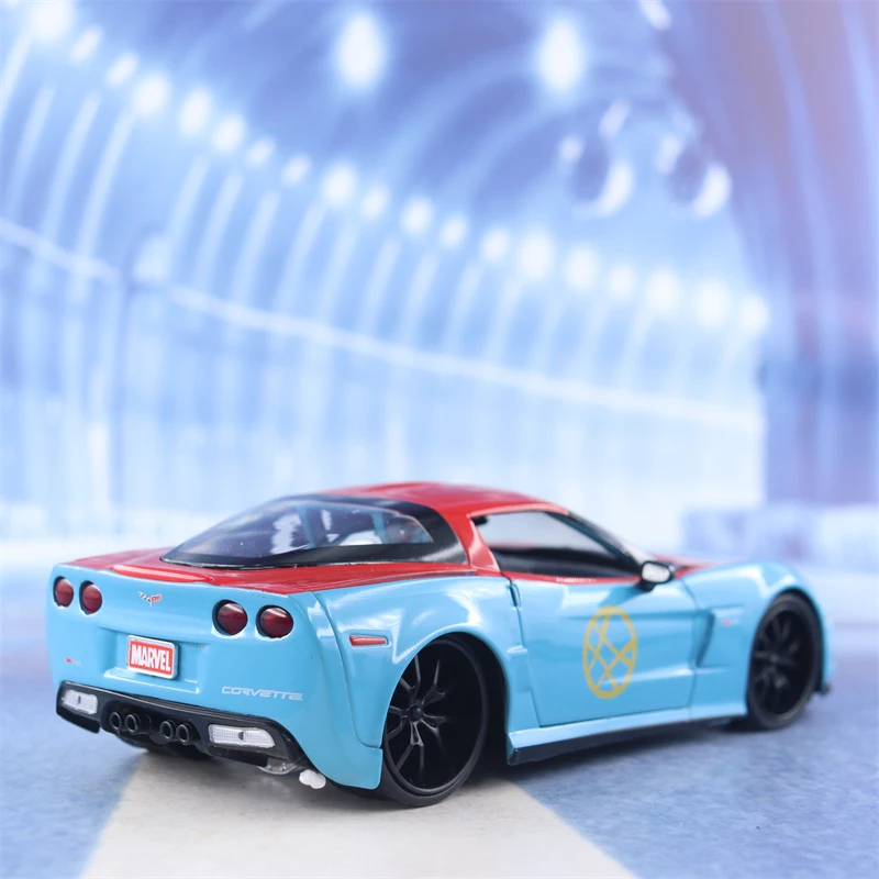 1:24 2006 Chevrolet Corvette Z06 High Simulation Diecast Car Metal Alloy Model Car Children\'s toys collection gifts J349