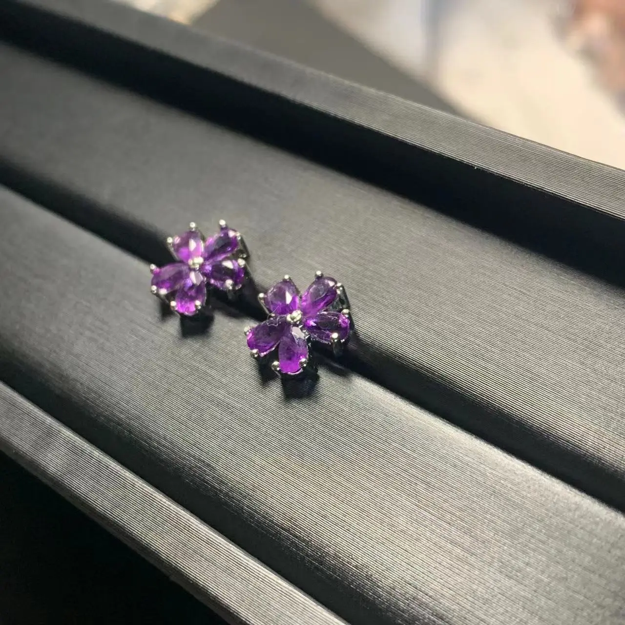 HEYYA STEIN Blume Natürliche Amethyst Ohrstecker Für Frauen 925 Silber Einfacher Feiner Schmuck Stein Edelstein Klassischer Stil