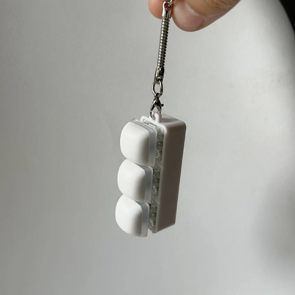 Relaxing 3/4/9Keys Fidget Keychain Keys Button DIY Keyboard Finger Keyboard Cap Steamed Bread Keycap Clicker Toy Adult