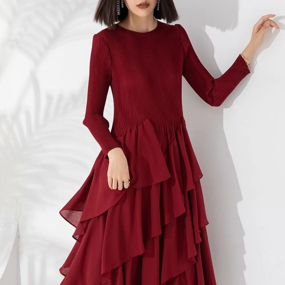 

Autumn and Winter Women's Trend Dress New Style Loose and Slim Solid Color Round Neck Long Sleeve Pleated Cake Skirt