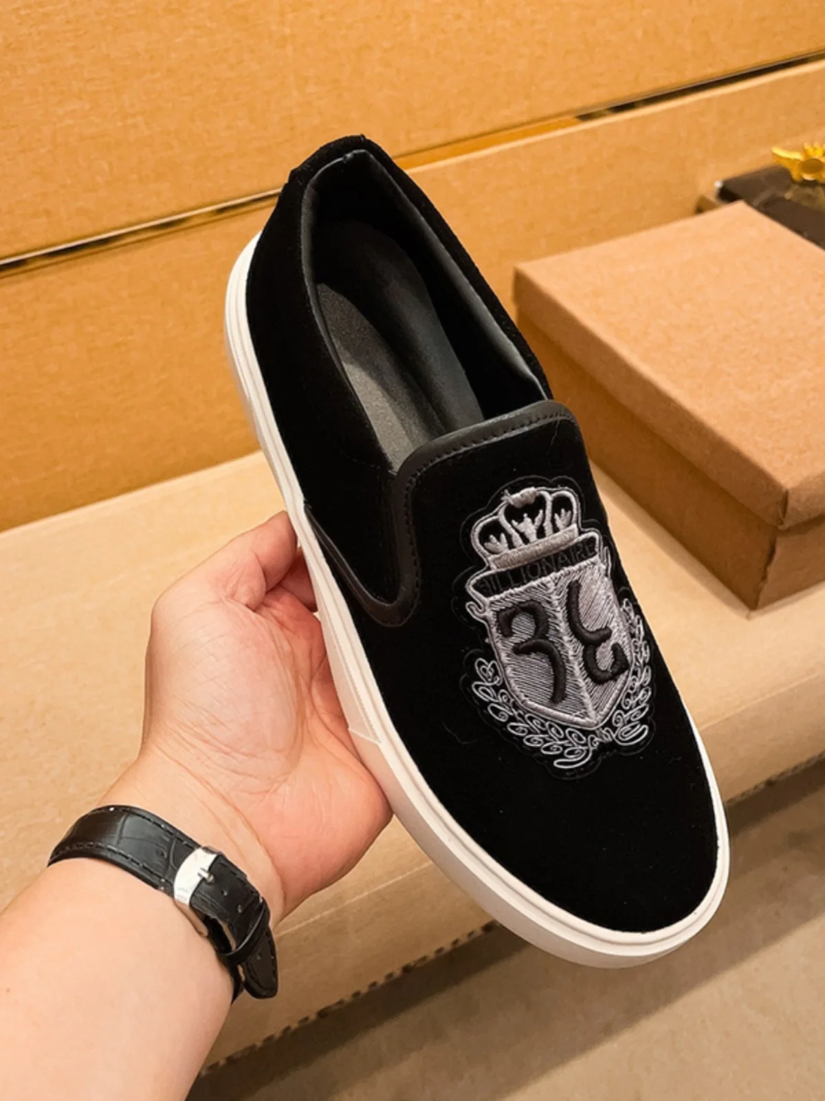 

Мужские лоферы без шнуровки с низким берцем из дышащей кожи с вышивкой весна-лето Faion Single oes Youth Trend