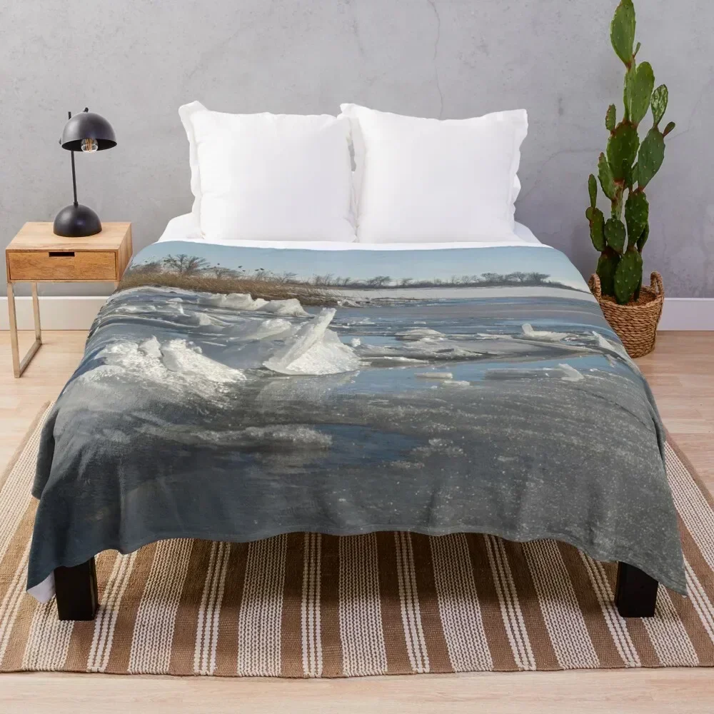 

Autumn and winter nature photography Throw Blanket Modern Design Soft Blanket for Home Decor