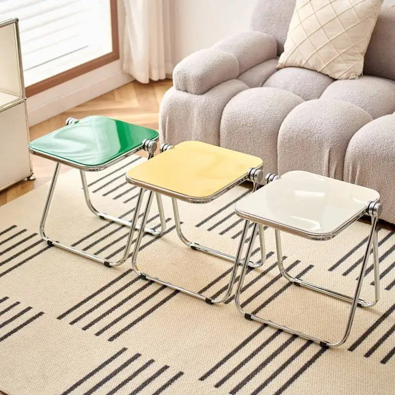 Small Corner Transp…