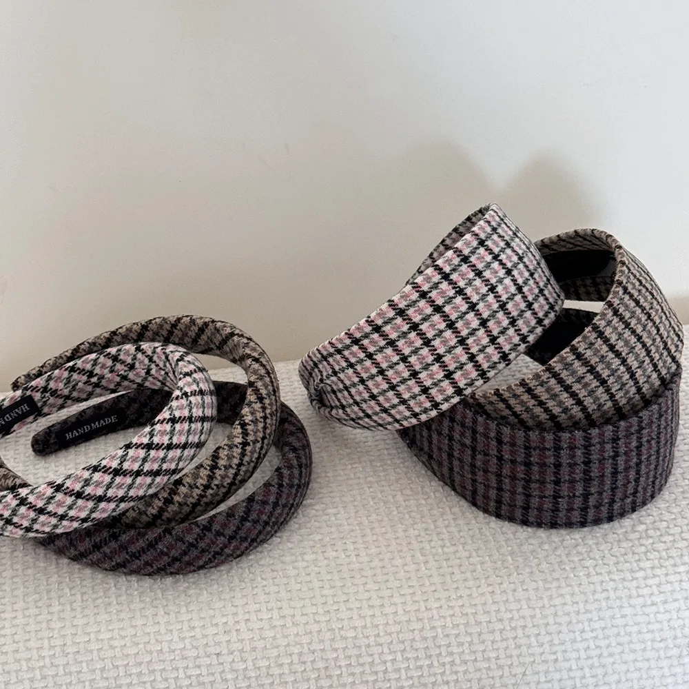 Diadema a cuadros retro coreana 2025 nueva para niña mujer banda para el cabello kpop nuevo en maquillaje 2025 popular vintage aros tocado elegante