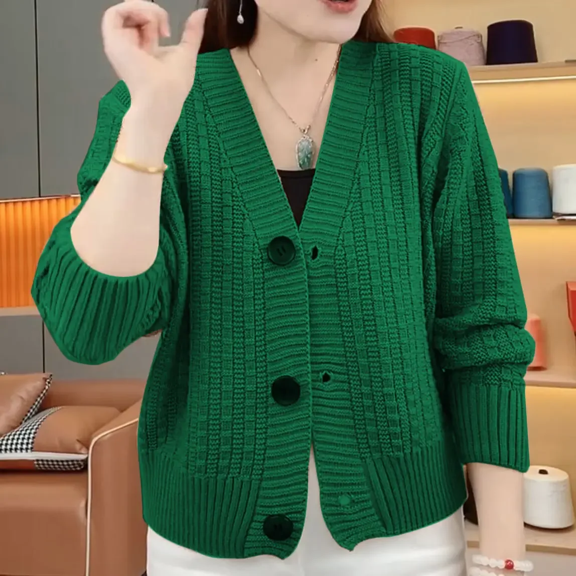 

V-neck Autumn Clothes Women Spring Autumn Style Fashionable Mother Suit Short Loose Jacket Sweater Knitted Cardigan