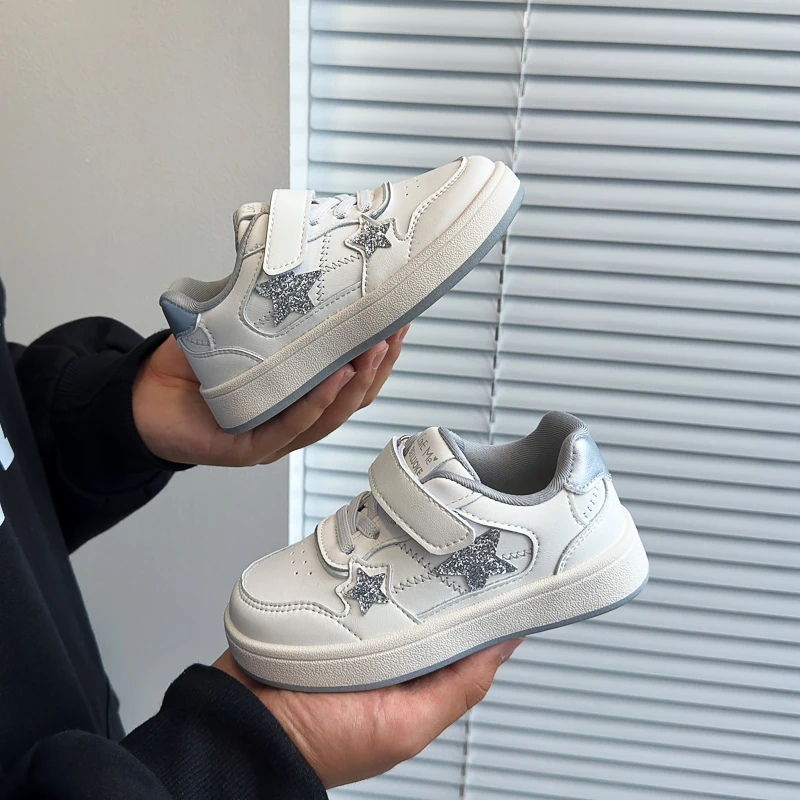 Toddler Girls White Sneakers, Glitter Star Decor Velcro Casual Board Shoes, Soft Non-Slip Sole Kids Walking Shoes for Autumn